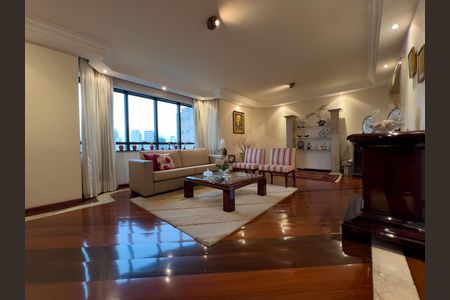 Apartamento à venda com 4 quartos, 244m² em Aclimação, São Paulo