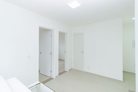 Sala de apartamento para alugar com 2 quartos, 38m² em Jardim Bandeirantes, São Paulo