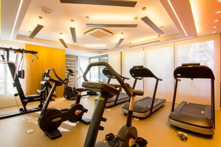 Apartamento para alugar com 153m², 4 quartos e 3 vagas Apartamento para alugar com 153m², 4 quartos e 3 vagasÁrea comum - Academia