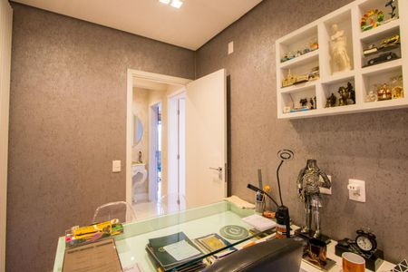 Apartamento para alugar com 153m², 4 quartos e 3 vagas Apartamento para alugar com 153m², 4 quartos e 3 vagasQuarto 4