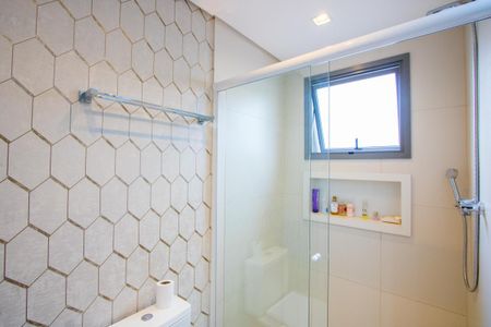 Apartamento para alugar com 153m², 4 quartos e 3 vagas Apartamento para alugar com 153m², 4 quartos e 3 vagasBanheiro do quarto 1