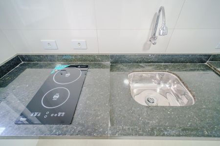Cozinha de kitnet/studio para alugar com 1 quarto, 20m² em Vila Lageado, São Paulo