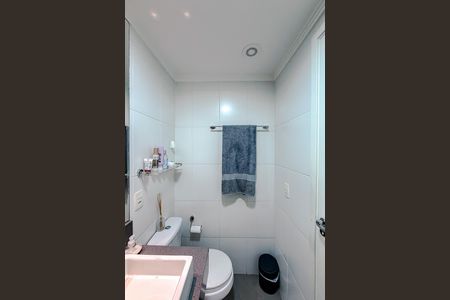 Apartamento à venda com 78m², 2 quartos e 2 vagas Apartamento à venda com 78m², 2 quartos e 2 vagasBanheiro da Suíte