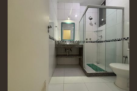 Apartamento à venda com 54m², 1 quarto e sem vaga Apartamento à venda com 54m², 1 quarto e sem vagaBanheiro social