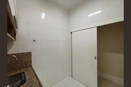 Apartamento à venda com 54m², 1 quarto e sem vaga Apartamento à venda com 54m², 1 quarto e sem vagaCozinha