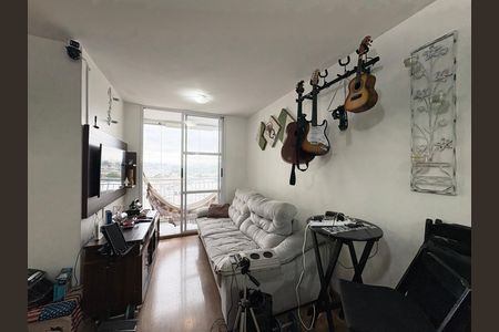 Sala de apartamento à venda com 3 quartos, 66m² em Jardim Belaura, São Paulo