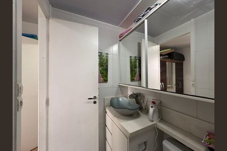 Apartamento à venda com 66m², 3 quartos e 2 vagas Apartamento à venda com 66m², 3 quartos e 2 vagasBanheiro da Suíte