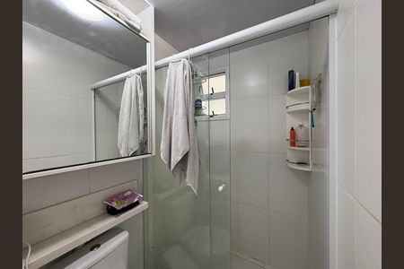 Apartamento à venda com 66m², 3 quartos e 2 vagas Apartamento à venda com 66m², 3 quartos e 2 vagasBanheiro da Suíte