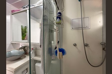 Apartamento à venda com 66m², 3 quartos e 2 vagas Apartamento à venda com 66m², 3 quartos e 2 vagasBanheiro da Suíte