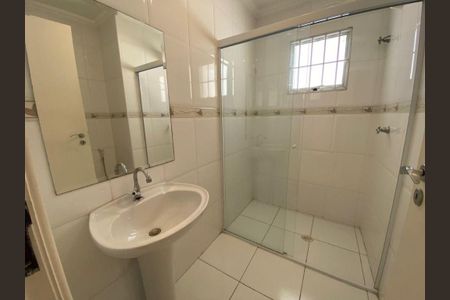 Casa à venda com 130m², 3 quartos e 2 vagas