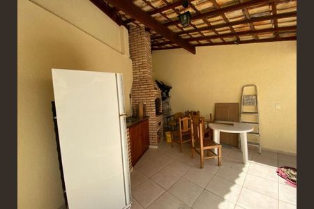 Casa à venda com 130m², 3 quartos e 2 vagas