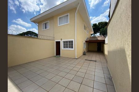 Casa à venda com 130m², 3 quartos e 2 vagas