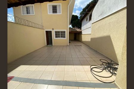 Casa à venda com 130m², 3 quartos e 2 vagas