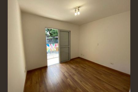 Casa à venda com 3 quartos, 130m² em Jardim Jussara, São Paulo