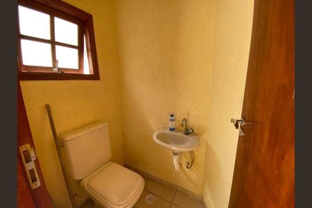 Casa à venda com 130m², 3 quartos e 2 vagas