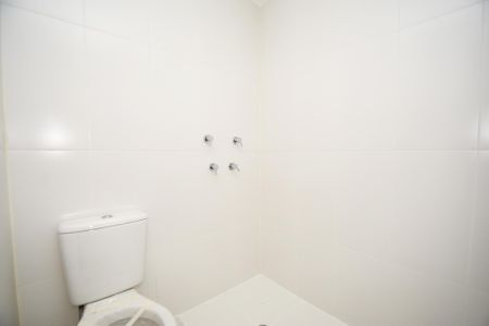 banheiro de kitnet/studio à venda com 1 quarto, 23m² em Perdizes, São Paulo
