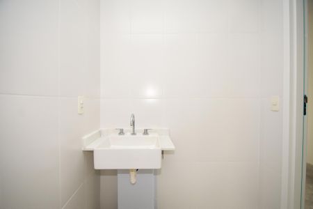 banheiro de kitnet/studio à venda com 1 quarto, 23m² em Perdizes, São Paulo