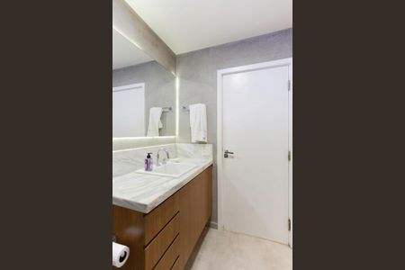Apartamento à venda com 88m², 2 quartos e 1 vaga Apartamento à venda com 88m², 2 quartos e 1 vagaBanheiro