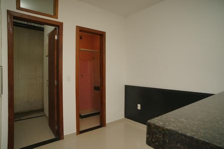 Studio para alugar com 33m², 1 quarto e 1 vaga Studio para alugar com 33m², 1 quarto e 1 vagaQuarto