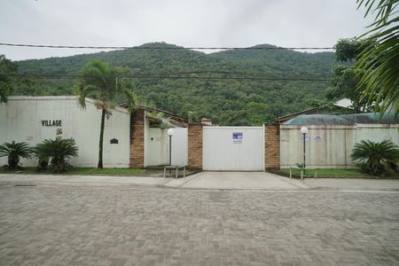 Studio para alugar com 33m², 1 quarto e 1 vaga Studio para alugar com 33m², 1 quarto e 1 vagaFachada
