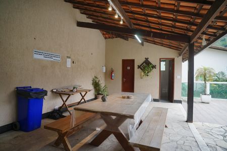 Studio para alugar com 33m², 1 quarto e 1 vaga Studio para alugar com 33m², 1 quarto e 1 vagaÁrea comum - Churrasqueira