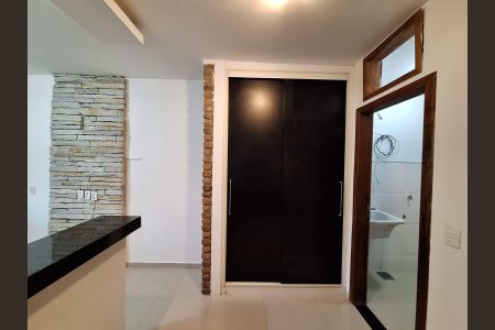Studio para alugar com 32m², 1 quarto e 1 vaga Studio para alugar com 32m², 1 quarto e 1 vagaStudio