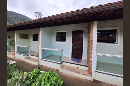 Studio para alugar com 32m², 1 quarto e 1 vaga Studio para alugar com 32m², 1 quarto e 1 vagaFachada