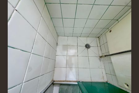 Apartamento à venda com 54m², 2 quartos e 1 vaga Apartamento à venda com 54m², 2 quartos e 1 vagaBanheiro