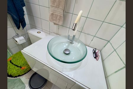 Apartamento à venda com 54m², 2 quartos e 1 vaga Apartamento à venda com 54m², 2 quartos e 1 vagaBanheiro