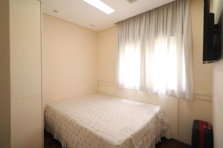 Apartamento à venda com 173m², 3 quartos e 3 vagas Apartamento à venda com 173m², 3 quartos e 3 vagasSuíte 1