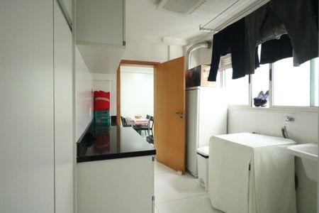 Apartamento à venda com 173m², 3 quartos e 3 vagas Apartamento à venda com 173m², 3 quartos e 3 vagasÁrea de Serviço