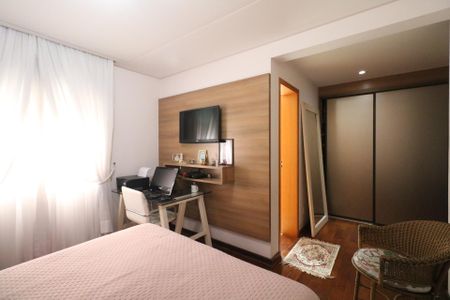 Apartamento à venda com 173m², 3 quartos e 3 vagas Apartamento à venda com 173m², 3 quartos e 3 vagasSuíte 3