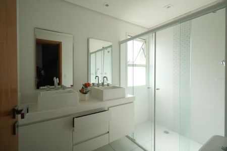 Apartamento à venda com 173m², 3 quartos e 3 vagas Apartamento à venda com 173m², 3 quartos e 3 vagasBanheiro da Suíte 3