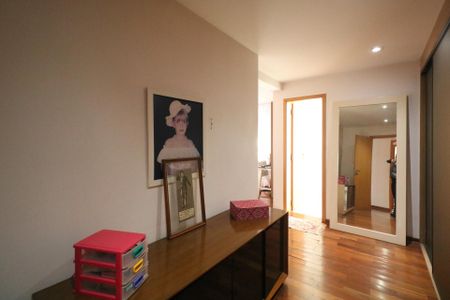 Apartamento à venda com 173m², 3 quartos e 3 vagas Apartamento à venda com 173m², 3 quartos e 3 vagasSuíte 3