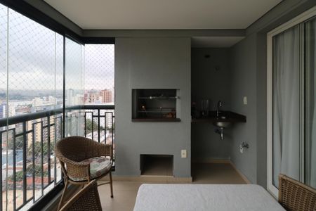 Apartamento à venda com 173m², 3 quartos e 3 vagas Apartamento à venda com 173m², 3 quartos e 3 vagasVaranda Gourmet