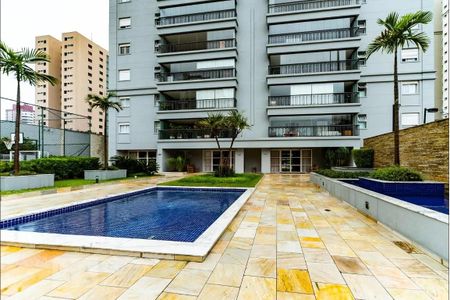 Apartamento à venda com 173m², 3 quartos e 3 vagas Apartamento à venda com 173m², 3 quartos e 3 vagasEntrada