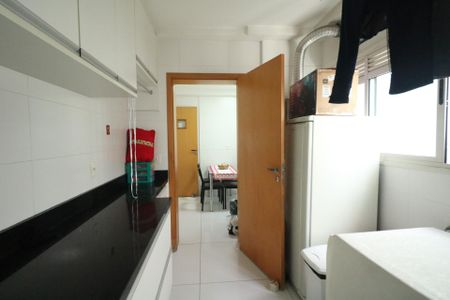 Apartamento à venda com 173m², 3 quartos e 3 vagas Apartamento à venda com 173m², 3 quartos e 3 vagasÁrea de Serviço