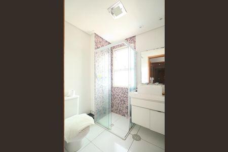 Apartamento à venda com 173m², 3 quartos e 3 vagas Apartamento à venda com 173m², 3 quartos e 3 vagasBanheiro da Suíte 2
