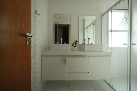 Apartamento à venda com 173m², 3 quartos e 3 vagas Apartamento à venda com 173m², 3 quartos e 3 vagasBanheiro da Suíte 3