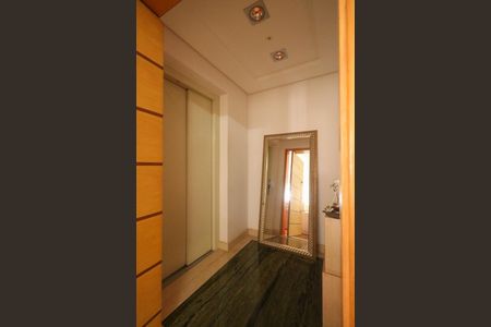 Apartamento à venda com 173m², 3 quartos e 3 vagas Apartamento à venda com 173m², 3 quartos e 3 vagasHall Privativo