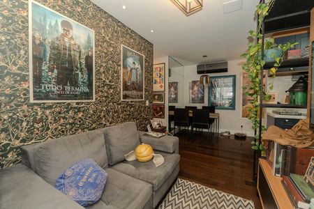 Apartamento à venda com 64m², 2 quartos e 1 vaga Apartamento à venda com 64m², 2 quartos e 1 vagaSala