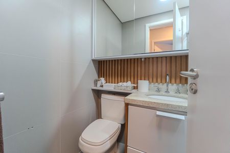 Apartamento à venda com 64m², 2 quartos e 1 vaga Apartamento à venda com 64m², 2 quartos e 1 vagaBanheiro