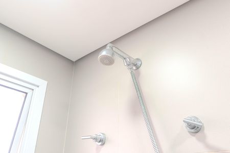 Apartamento à venda com 64m², 2 quartos e 1 vaga Apartamento à venda com 64m², 2 quartos e 1 vagaBanheiro da Suíte 1