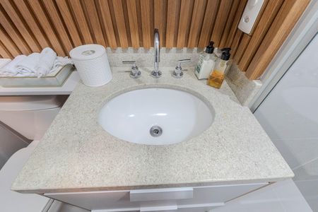 Apartamento à venda com 64m², 2 quartos e 1 vaga Apartamento à venda com 64m², 2 quartos e 1 vagaBanheiro
