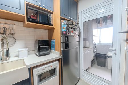 Apartamento à venda com 64m², 2 quartos e 1 vaga Apartamento à venda com 64m², 2 quartos e 1 vagaCozinha e Área de Serviço