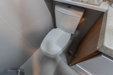 Apartamento à venda com 64m², 2 quartos e 1 vaga Apartamento à venda com 64m², 2 quartos e 1 vagaBanheiro
