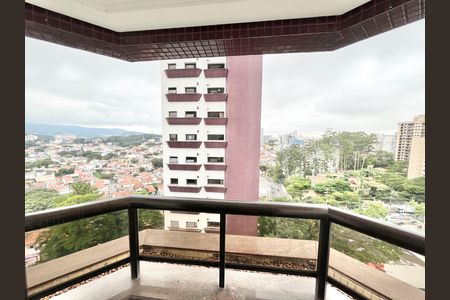 Apartamento à venda com 290m², 5 quartos e 4 vagas Apartamento à venda com 290m², 5 quartos e 4 vagasQuarto 4 - Suíte Varanda