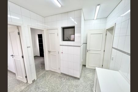 Apartamento à venda com 290m², 5 quartos e 4 vagas Apartamento à venda com 290m², 5 quartos e 4 vagasÁrea de Serviço