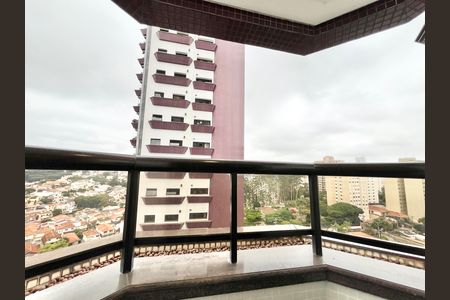 Apartamento à venda com 290m², 5 quartos e 4 vagas Apartamento à venda com 290m², 5 quartos e 4 vagasQuarto 3 - Suíte Varanda