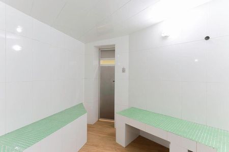 Apartamento à venda com 290m², 5 quartos e 4 vagas Apartamento à venda com 290m², 5 quartos e 4 vagasSaúna